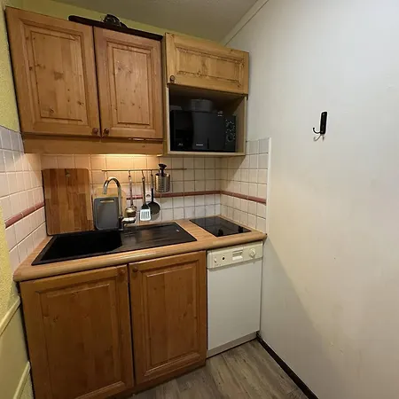 3 Pieces Au Pied Des Pistes, Balcon, 7 Personnes - Fr-1-351-61 아파트